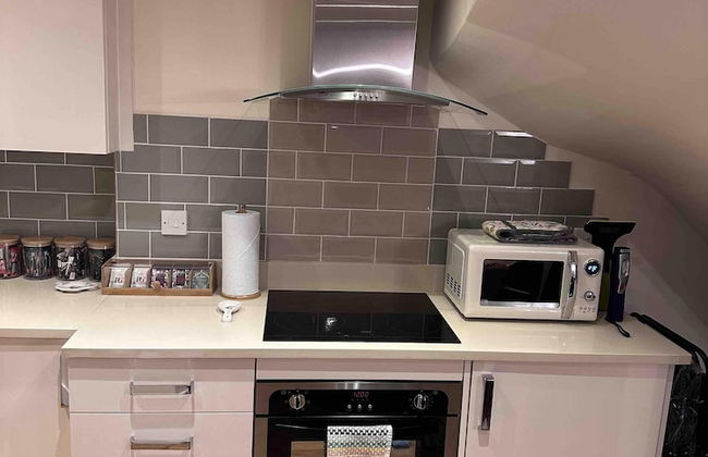 2 Bed Cottage - Sleeps 4 - Parking - Wifi - Foto 5