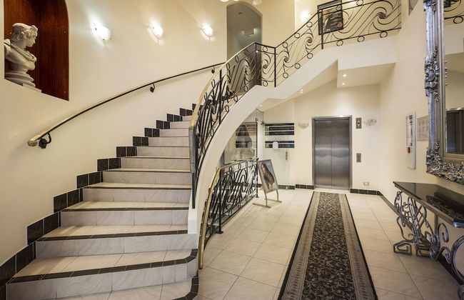 Quest Savoy - Photo 2