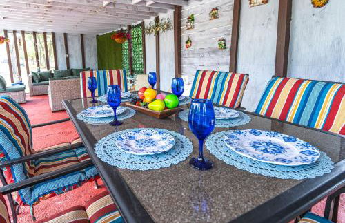 Family Country Retreat w Pool, Games & Fire Pit - Photo 51