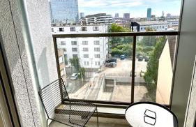 Business suite with skyline view with parking space - Foto 3