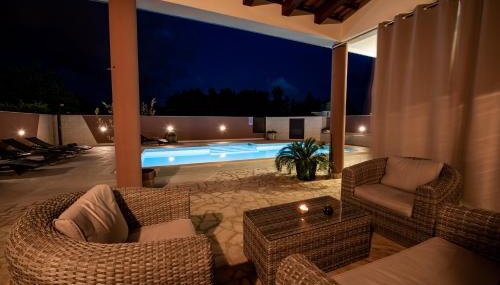 Villa Komel with Pool - Foto 4