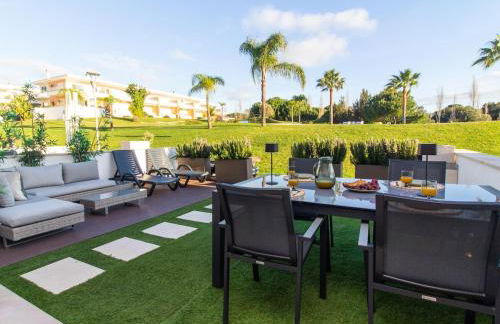 White 47 House by Stay ici Algarve Holiday Rental - Foto 2