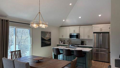 New Home Minutes to KCI Airport & Historic Weston - Foto 3