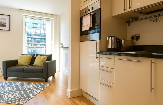 Still Life Canary Wharf Executive - Photo 12