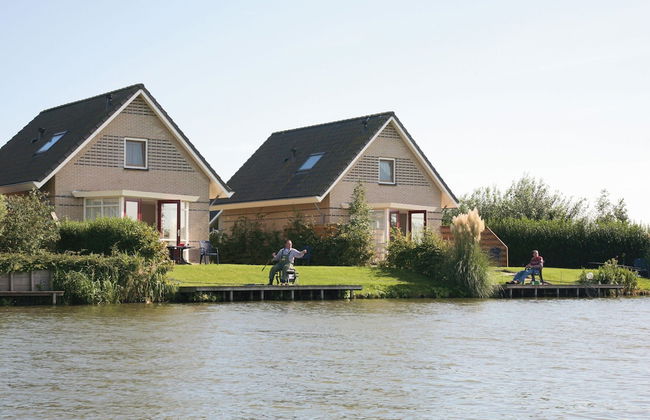 Lovely Holiday Home With Jetty Near Ijsselmeer - Foto 28