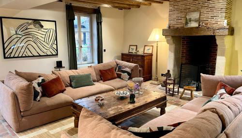 Beautiful Farmhouse - 1h40 South Paris - Foto 3