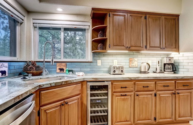 Nestled Pines Retreat Hot Tub, Pool Tahoe, Foosball, +more! - Foto 12