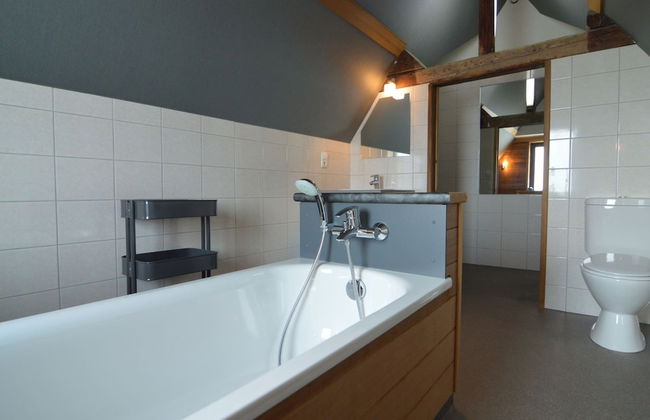 Gorgeous Holiday Home in Waimes With In-house Theatre & Pool - Photo 18