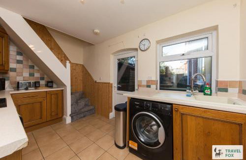 Rocester Rest close to Alton Towers & JCB, Netflix - Foto 27