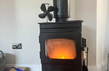 The Carthouse (Luxury 2 bed with private hot tub) - Photo 24