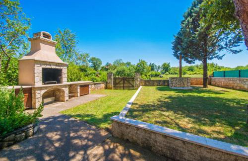 Villa Giovanna, a charming Villa with pool in a beautiful landscaped garden - Foto 6