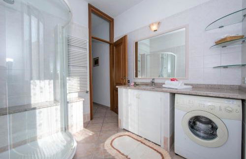 Casa Amabile With Salty water Pool - Happy Rentals - Photo 14