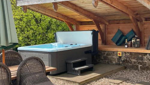 Pond Cottage - Photo 3