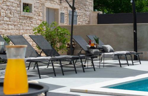 Designer Villa Simone - Modern & Heritage Style with Office - Foto 22