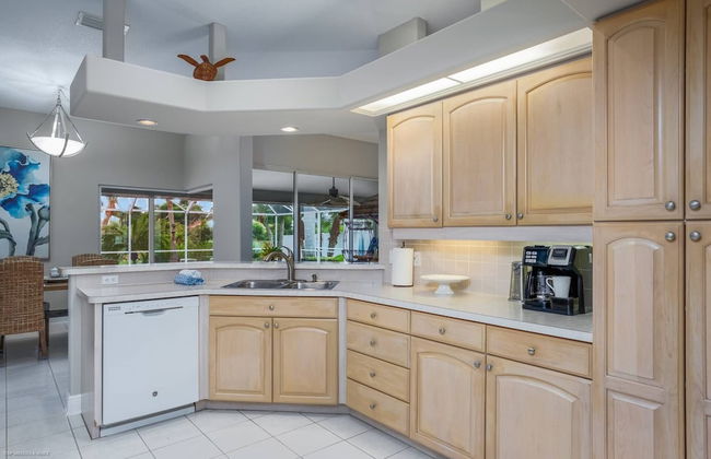 Nokomis Pool Home on the Canal - Foto 8