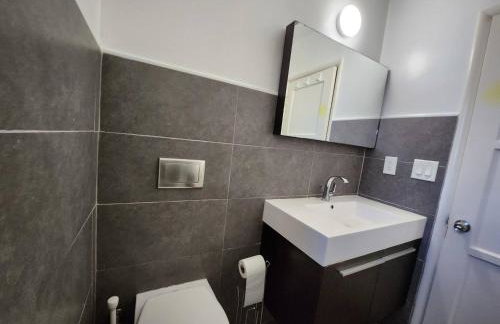 Private Room3 Own Entry Shared Bath One Guest Walk to UCSD - Foto 6