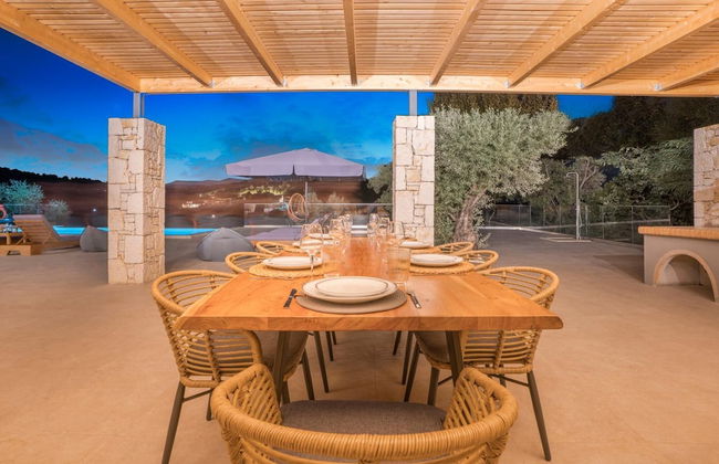 Villa Chriselia - 3 Bedrooms With Sea Access - Photo 19