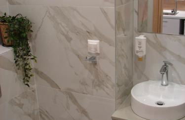 FOUR REASONS - Foto 59