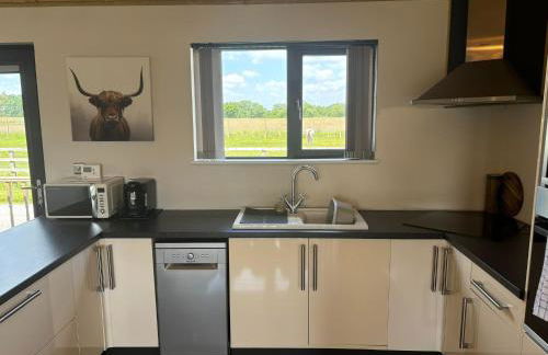 4Bed Lodge Sleeps8-Pet Friendly-Hot Tub-Log Burner - Foto 20