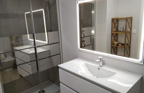 Apartamento en Granada de nueva construcción con A/C y WIFI - Foto 7