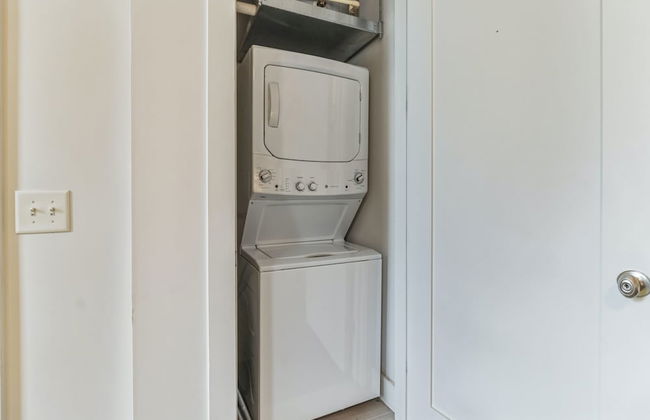 Dream Condo in Desirable West End! - Foto 17