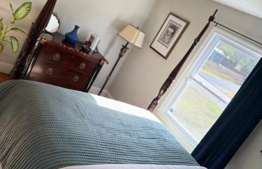 Perfect 4bdrm home with Antique & Modern Accents for Getaways - Foto 2