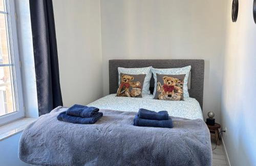 Mulberry duplex bien équipé 2 chambres petite vue sur mer plein centre d'Arromanches à 2 mn de la plage à pied et près de Bayeux au coeur des plages du débarquement - Foto 15