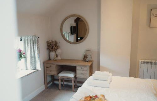 Rose End Cottage, a Luxury Getaway - Photo 6