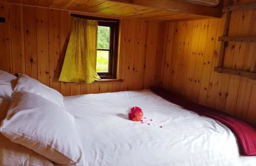 Cozy Cabin Retreat - Sleeps 2 & a Child - Foto 5