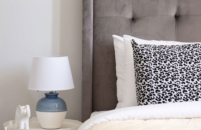 Radiant & Cozy Studio Apartment In Sports City - Photo 2