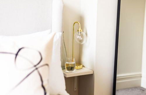 2-Bed Apartment in Redland, Bristol - Work-Ready - Foto 50