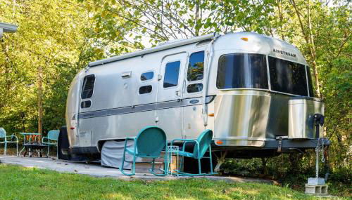 Cozy 1BR Airstream near Leipers Fork - Sleeps 3 - Foto 1, Garden