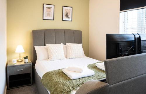 High-Spec Home, Office, SkyTV - for Families, Relocators & Contractors - Foto 20