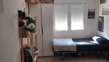 Habitación o piso entero dependiendo de la negociación - Foto 3