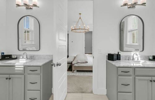 Stunning 5-Bedroom Coastal Retreat in Hanahan - Foto 13