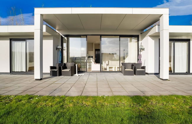 Holiday Home in Zeewolde With Kayaks - Foto 2