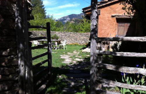 La Pegatera Masia rodeada de bosque ideal para desconectar - Photo 18