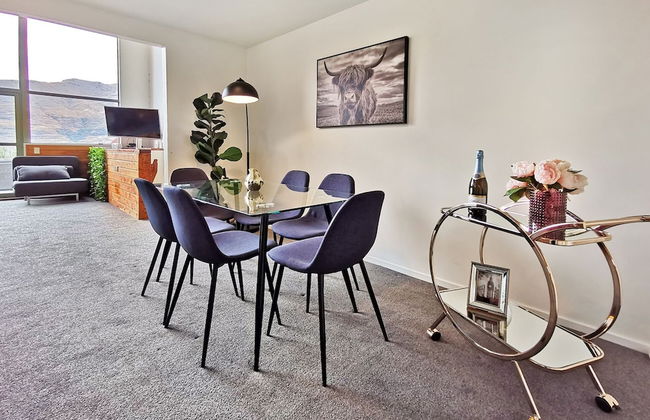 Mountain, lake, sun and this beautiful home - Foto 9