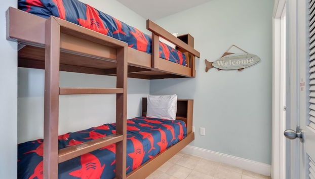 Laketown Wharf 2018 - Foto 2, Habitación