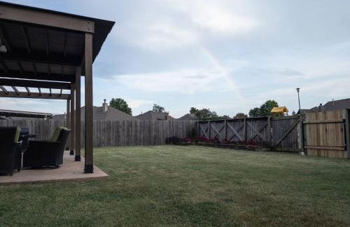 Your Family’s Home Away from Home w/ No Extra Fees - Foto 22