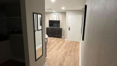 Steps to Aksarben Village, Walk to UNO - Foto 5