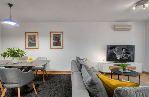 Terra Magica Deluxe Apartment OR Room with Private Parking, Terrace and Sea View - Foto 11