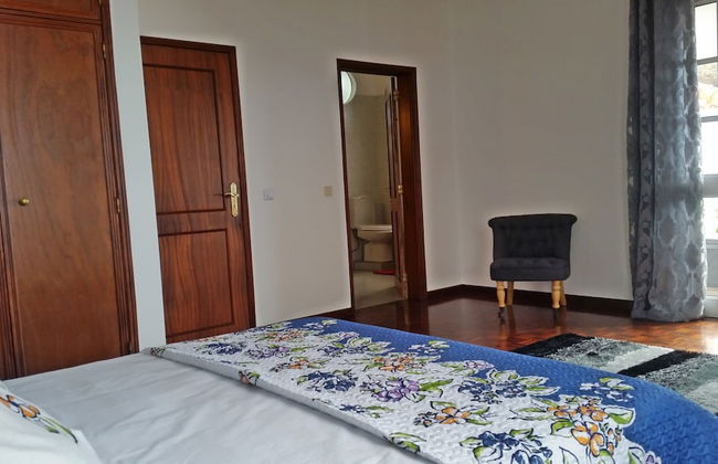 Top Floor With three Balconies - Foto 2