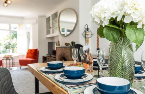 3-Bedroom Cosy Stunning Central Home, Sleeps 8 with Parking and Private Garden - LONG TERM STAY SPRING SPECIAL OFFER AVAILABLE! - by Blue Puffin Stays - Foto 19