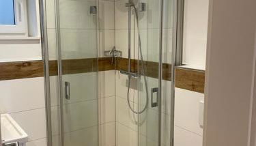 Apartment für Urlauber, Geschäftsreisende oder Langzeitmieter - Foto 3, Shower