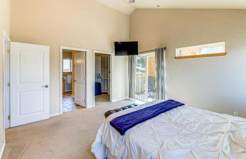 Coastal Oregon Home Walk to Dock! - Photo 14