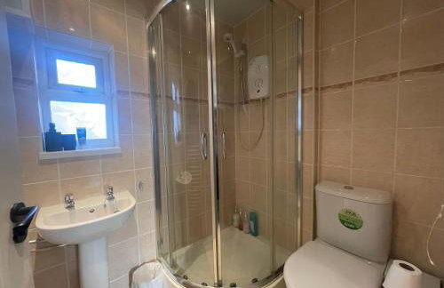 Modern Spacious 5 Bed House in Newcastle - Foto 21