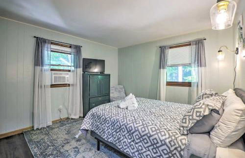 Wraparound Deck Big Bass Lake Home in Gouldsboro - Foto 16