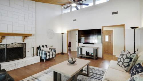 Highland Village - 4BR w Backyard Pool Oasis - Foto 3