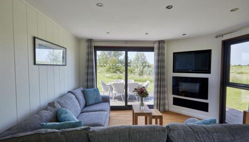 Nunney Lodge - Photo 5